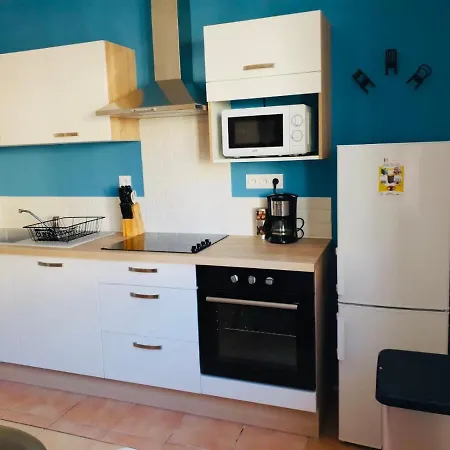 Apartment F2 30m2, 300m Des Thermes *